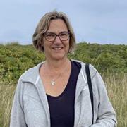 Dr Marion Blumenstein